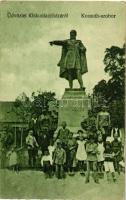 Kiskunlacháza, Kossuth-szobor