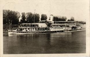 Donaudampfer Helios der DDSG / Austrian steamship