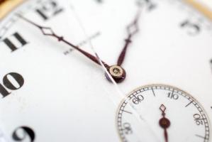 Hamilton másodpercmutatós zsebóra, aranyozott tok, jelzett, működő szerkezet, üvegszámlap törött, jó...