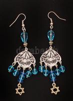 Orientális fülbevalópár kék gyöngyös díszítéssel