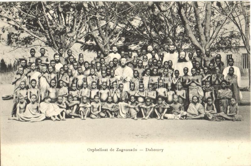 Zagnanado (Dahomey); Orphelinat / orphanage, group of children
