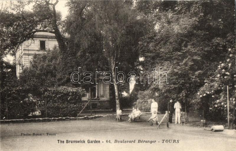 Tours, The Brunswick Garden, Boulevard Beranger, tennis court