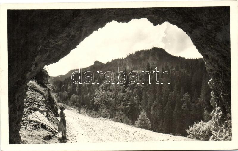 Cheile Bicazului, Békás-szoros, Gyilkos-tó környéke, Országút