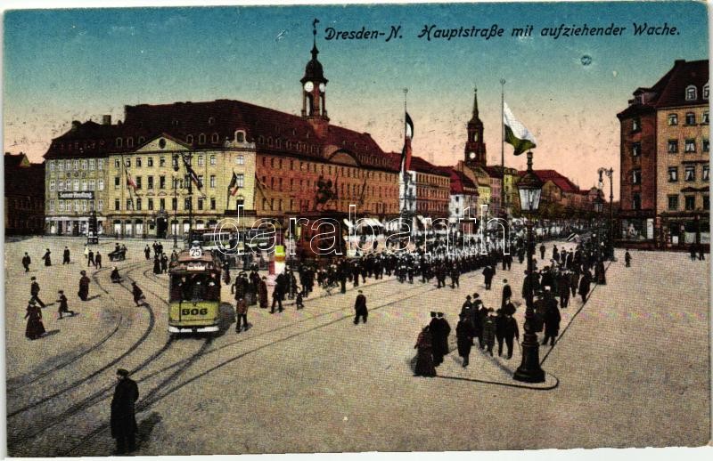 Dresden, Hauptstrasse, aufziehender Wache / main street, trams