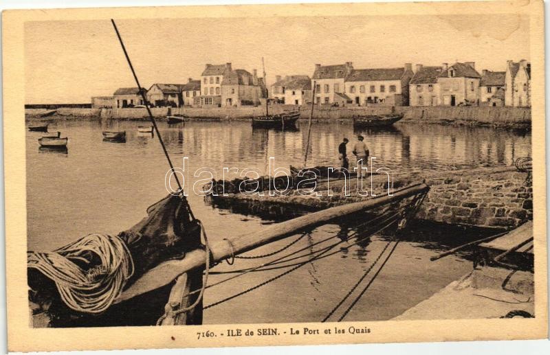 Ile de Sein, Port, Quay