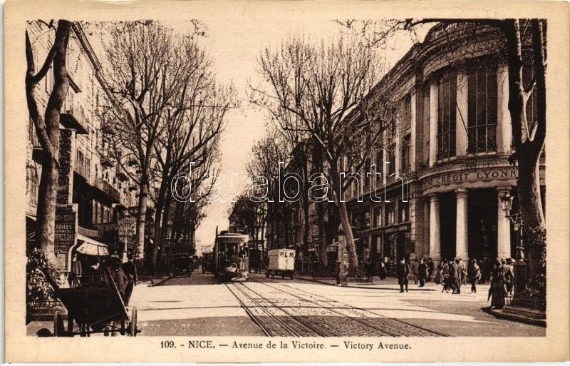 Nice, Avenue de la Victoire, Credit Lyonn / bank, tram, automobile