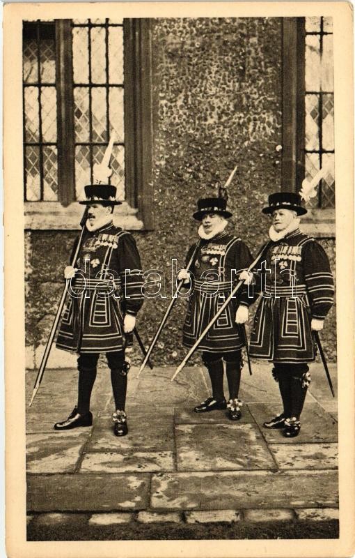 London, Tower, of London, Yeoman Warders in state dress