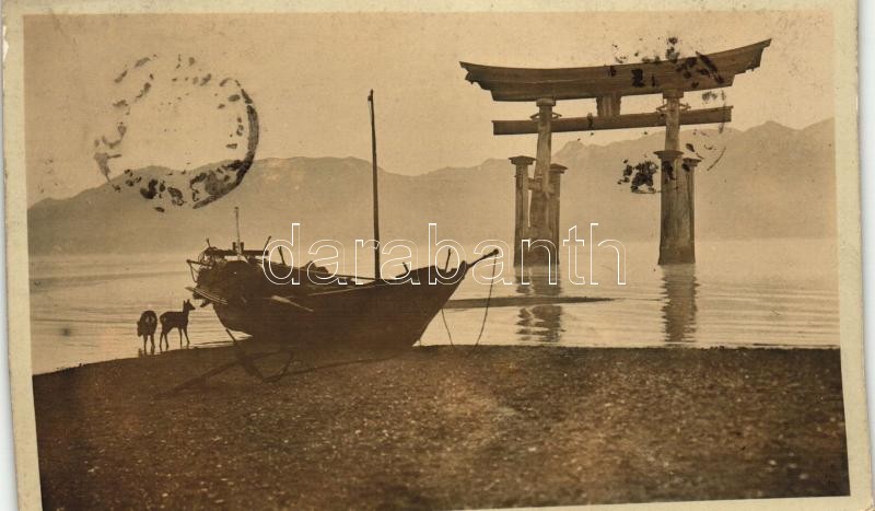 Itsukushima shrine, photo