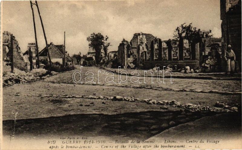 Lihons, ruins of the village center after the bombardment, World War I, from postcard booklet, Lihons, a faluközpont romjai a bombázás után, I. világháború, képeslap füzetből