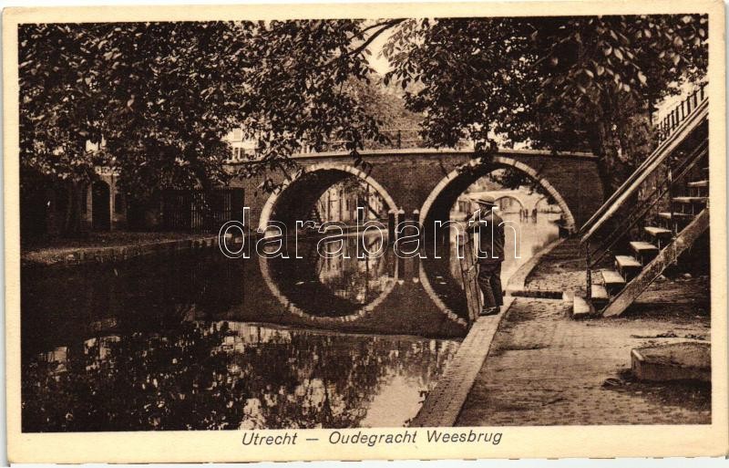 Utrecht, Oudegracht Weesbrug / canal bridge