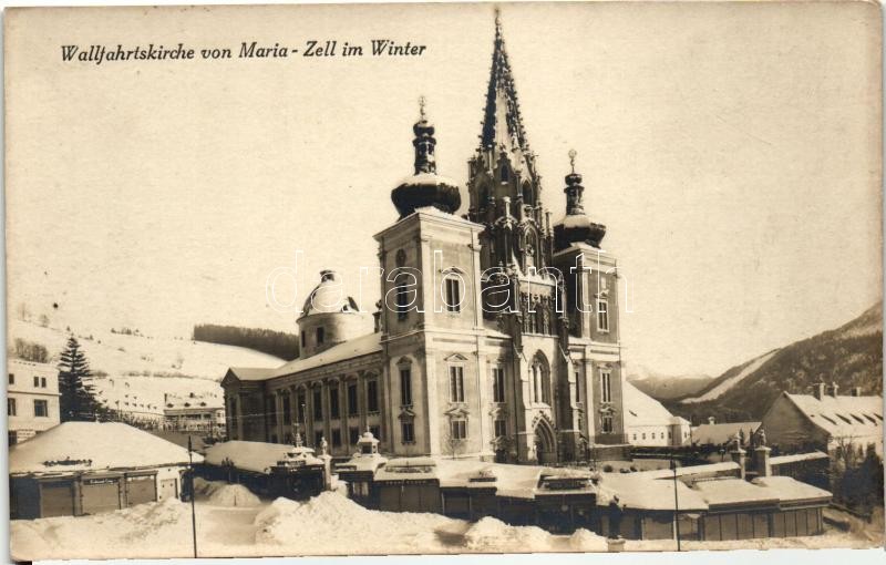 Mariazell, Wallfahrtskirche, Winter / church in winter