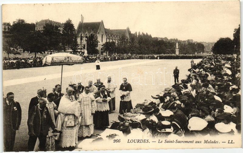 Lourdes, Le Saint Sacrement aux Malades / religious procession