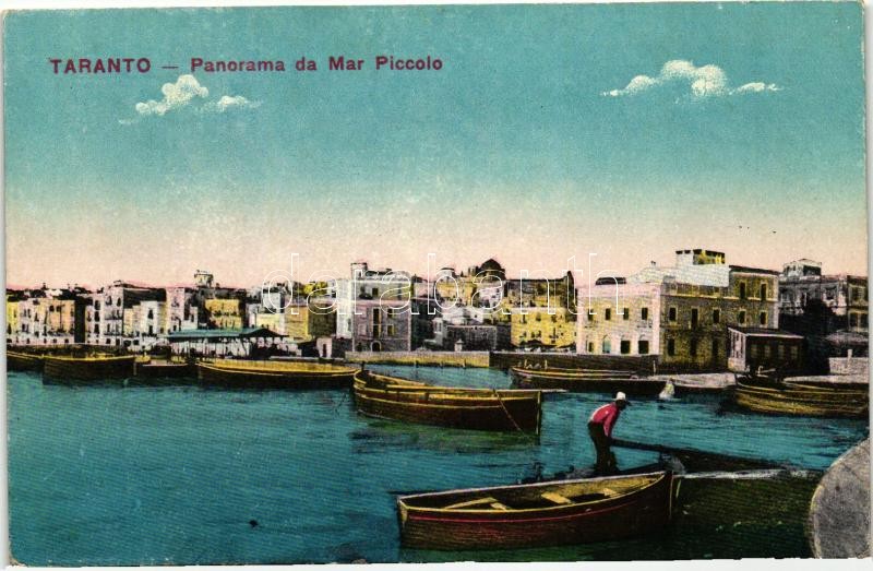 Taranto, Mar Piccolo / sea, boats