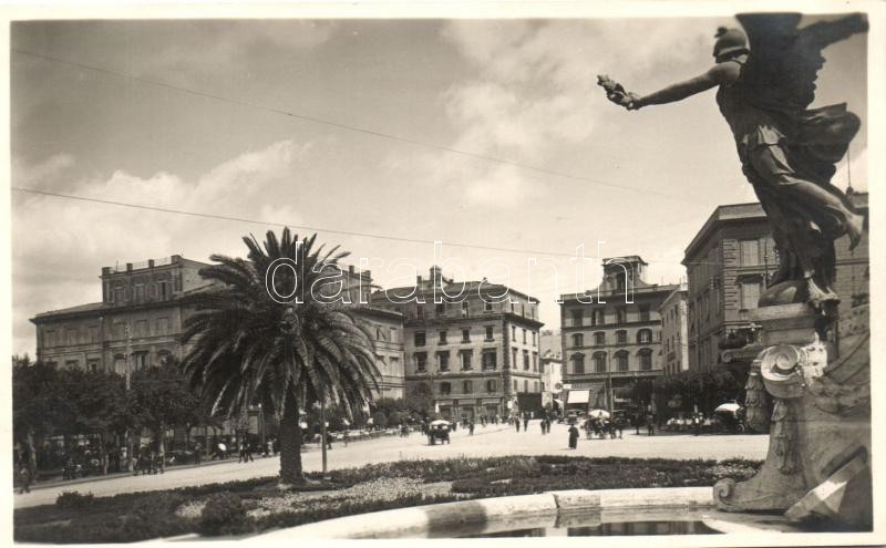Frascati, Piazza Roma