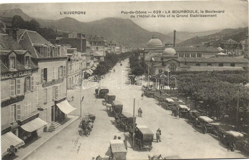 Puy de Dome, La Bourboule, Boulevard de l'Hotel de Ville, Grand Etablissement