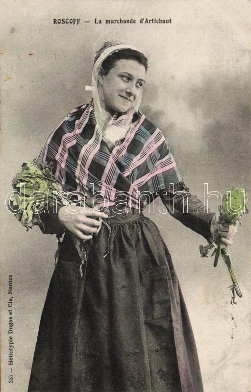 Francia folklór Roscoffból, articsóka árus, French folklore from Roscoff, artichoke merchant
