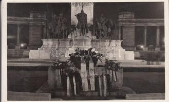 Budapest XIV. Millennium Memorial Budapest XIV. Millenniumi emlékmű, Hősök emléke