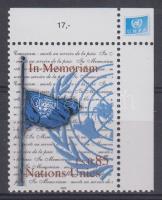 Az elesett ENSZ katonák emlékére ívsarki bélyeg, In memoriam UN soldiers corner stamp, In memoriam UNO Soldaten Marke mit Rand