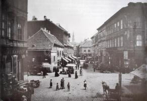 The old downtown of Budapest With English description of the photos and English preface Békebeli sét...