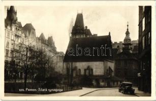 Prague, Praha; Stara synagoga / synagogue, automobil