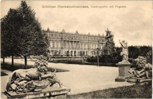 Schloss Herrenchiemsee, Gartenpartie mit Pegasus, Schloss Herrenchiemsee, Kastélykert, Schloss Herrenchiemsee, castle yard