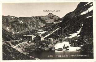 Great St Bernard Pass, Hospice / rest house