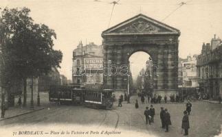 Bordeaux, Victory Square, Aquitaine gate, trams