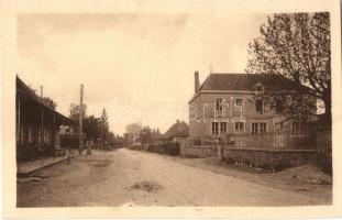 Montret, Mairie, Ecoles / town hall, schools