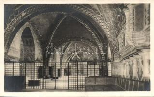 Assisi, Basilica di S. Francesco, Interno della Chiesa inferiore / church interior