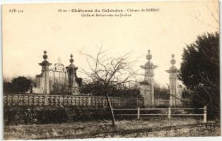 Chateau de Brécy / castle, gate and railings