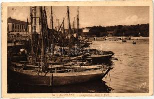 Audierne, Port, Langoustiers / ships