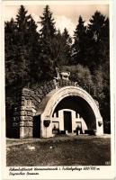 Warmensteinach i. Fichtelgebirge, Bayreuther Brunnen / fountain