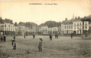 Hazebrouck, La Grande Place / main square, hotel